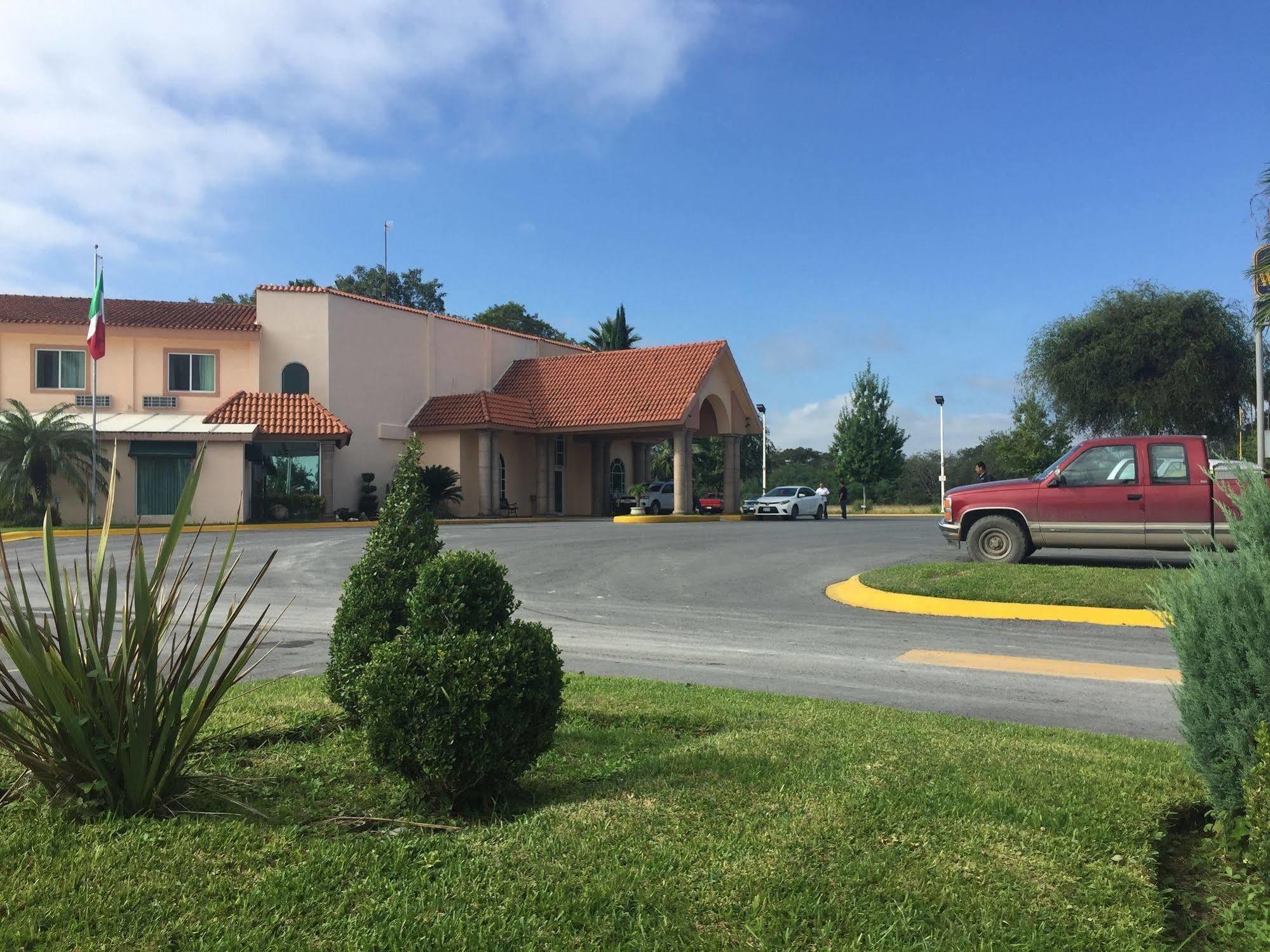 巴扎莱尔贝斯特韦斯特酒店 Montemorelos 外观 照片